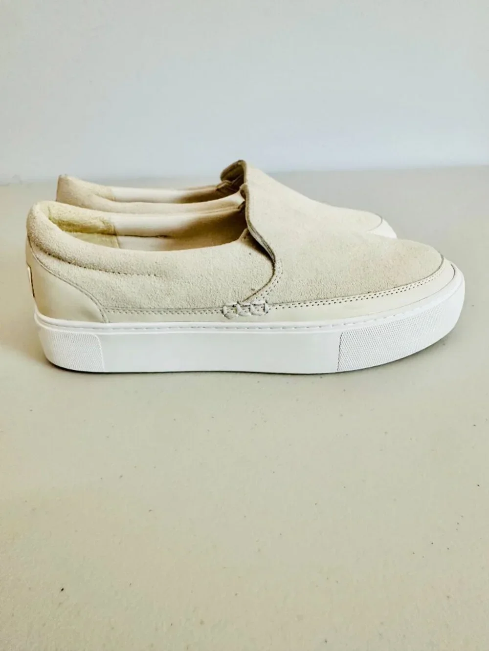 NEW UGG JASMINE ZILO OFF WHITE SUEDE PLATFORM ESPADRILLE SLIP-ON SHOES SIZE 8